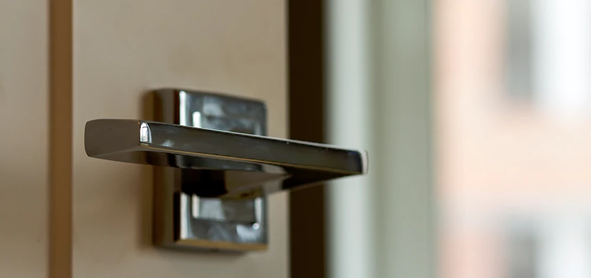 Door Lever Knob Repair in Tara Hills, California