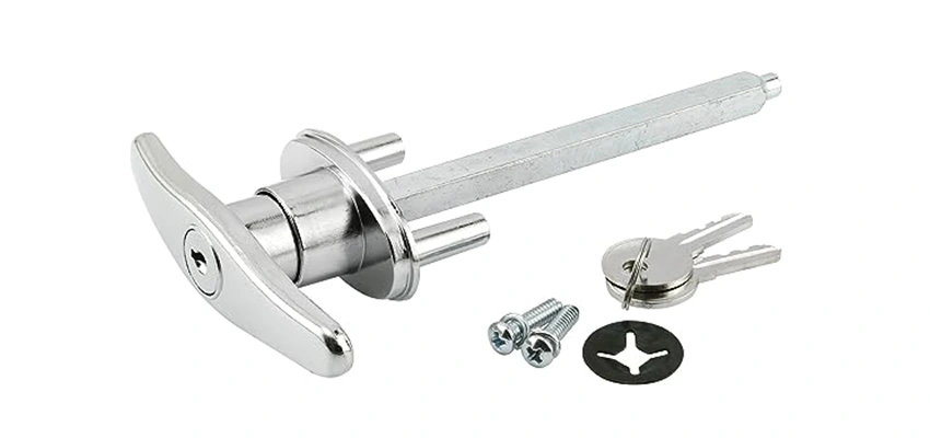 Old Style Garage Door Locks Replacements in Tara Hills, California