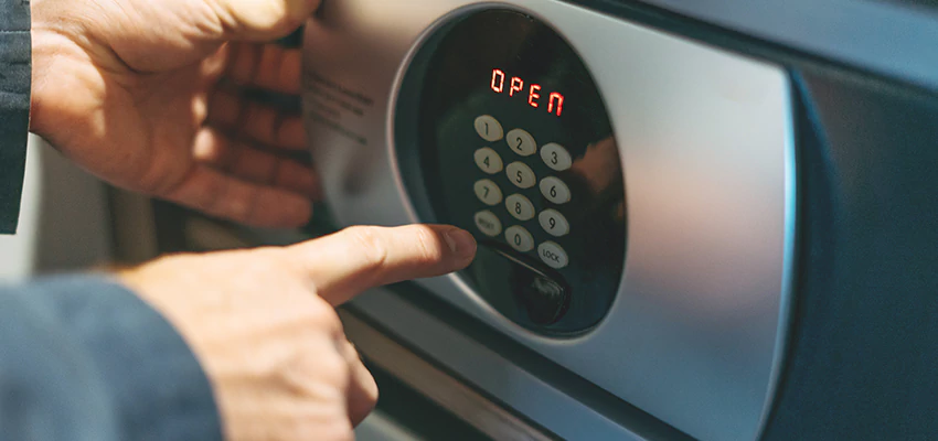 Cash Safe Openers in Tara Hills, California
