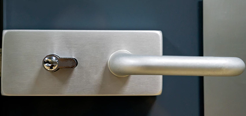 Change Patio Door Locks in Tara Hills, California